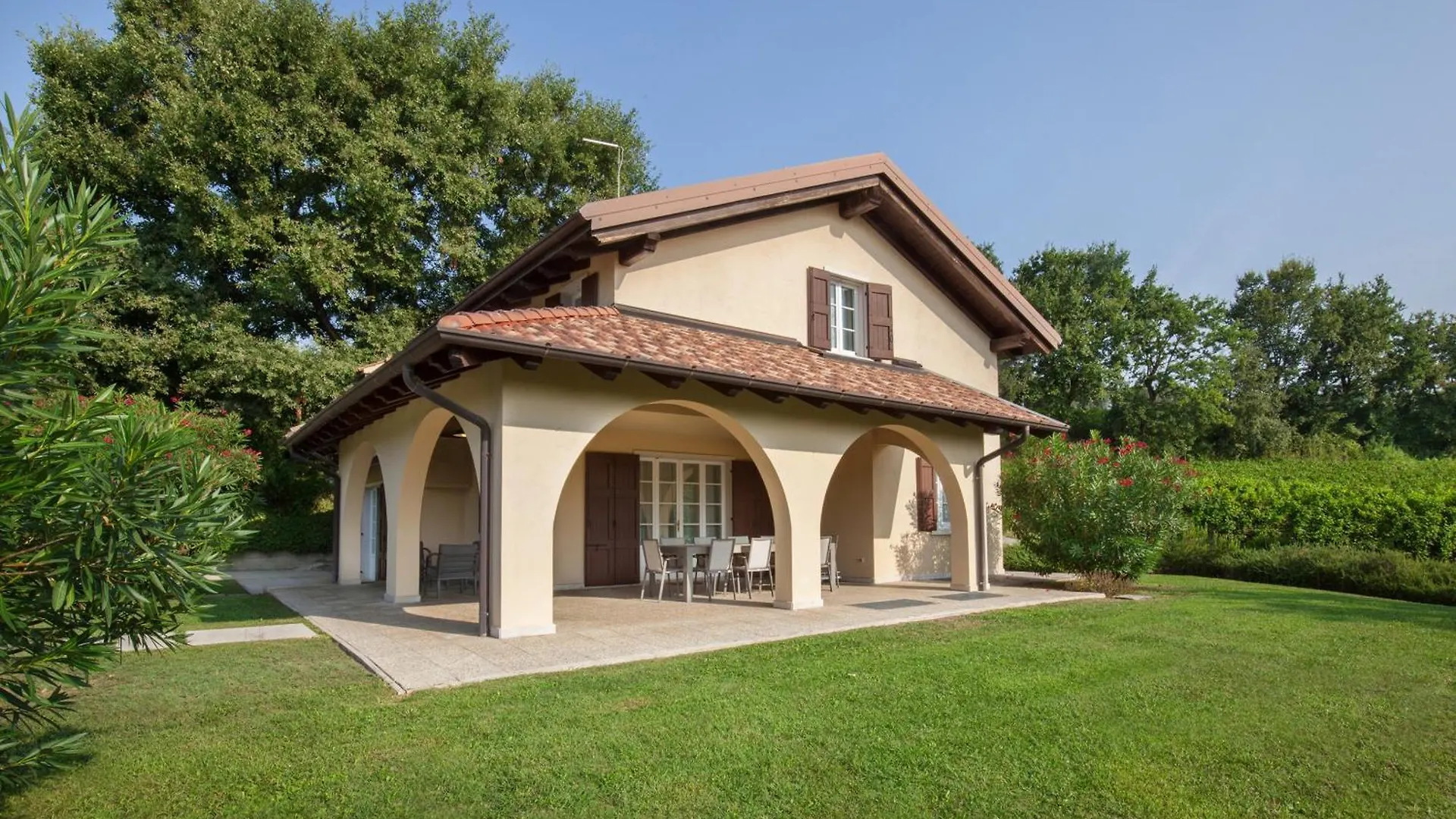 Villa Gasco With Pool Lazise