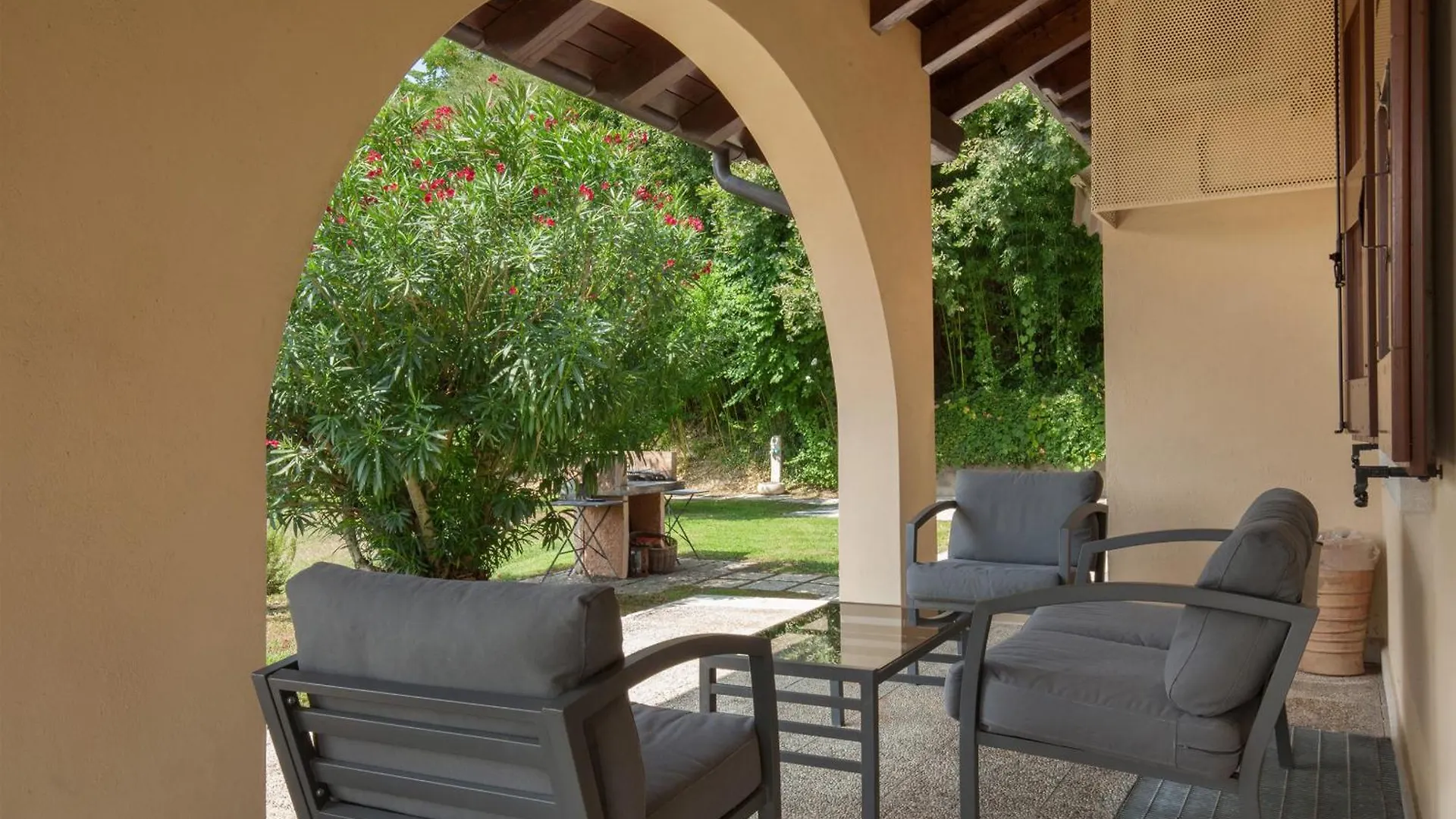 Villa Gasco With Pool Lazise Itálie